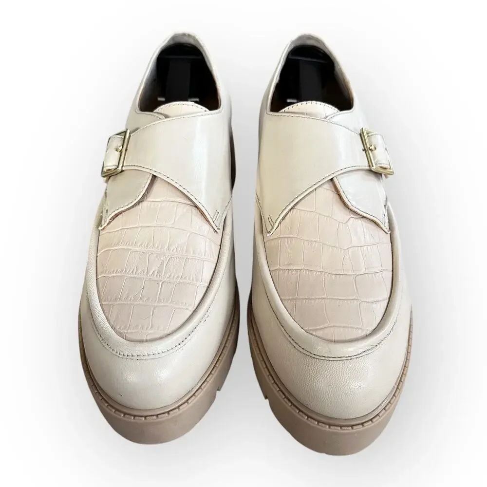 Seychelles details leather